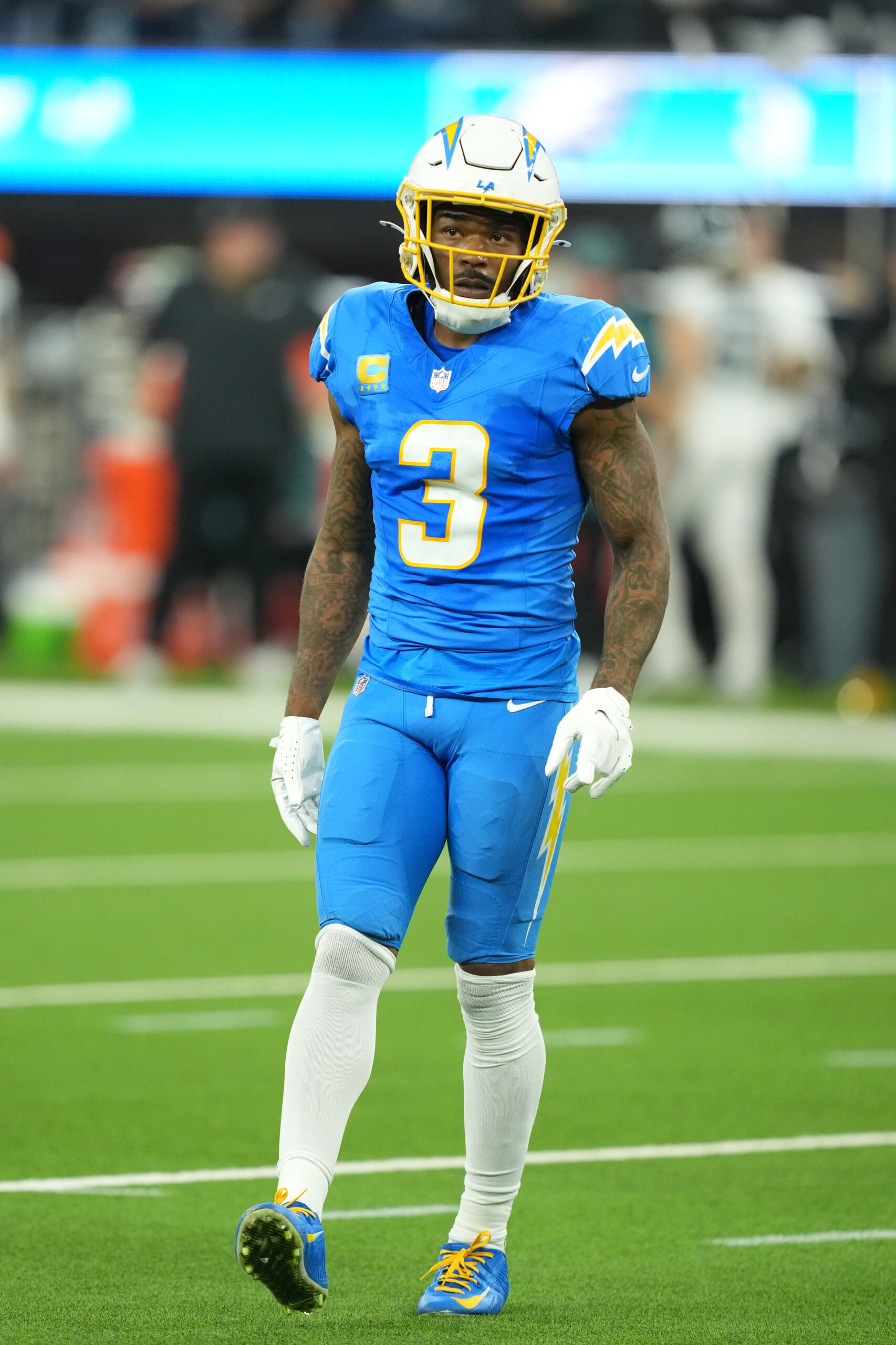 Derwin James Signs Extension with Chargers